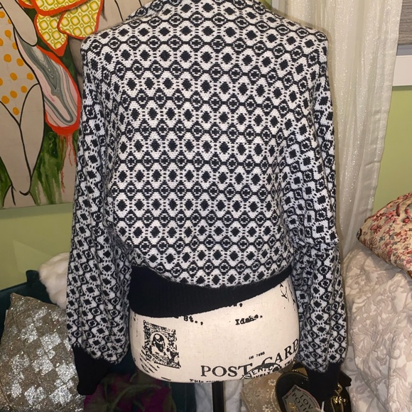 Anthropologie Top - Picture 3 of 4